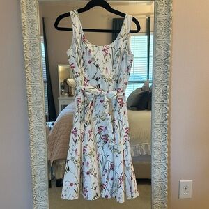 Gal Meets Glam White floral dress